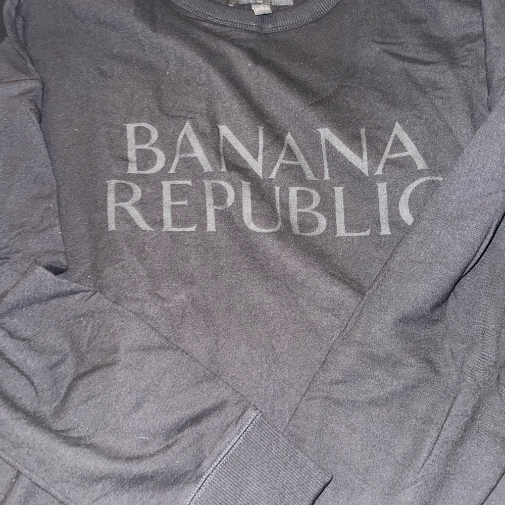 NWT Lot of 2 Banana Republic Black and Cream Logo Sweatshirts - Picture 6 of 6